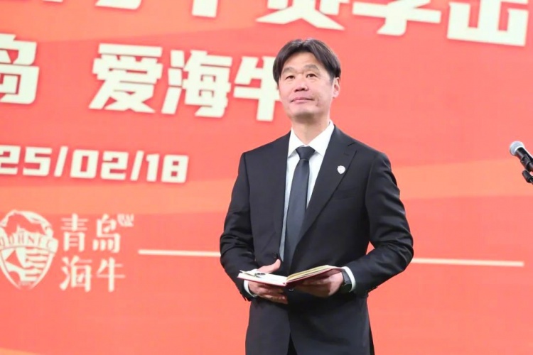  多名媒體人士點(diǎn)評海牛：引援老中青都有，就看李霄鵬的捏合能力了