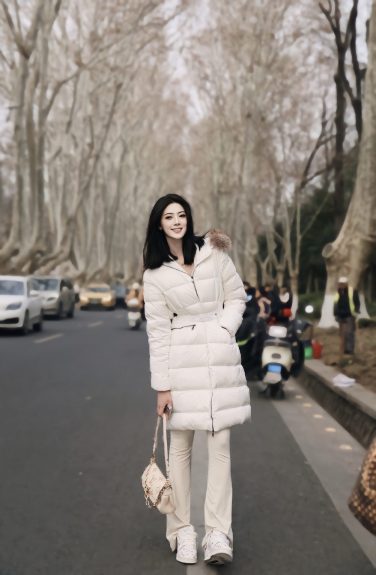  煙雨下江南！卓識(shí)游南京：卿言一句梧桐美 吾種梧桐滿京城