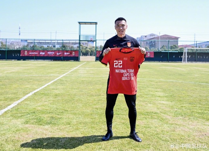  向退役的前國家隊球員于大寶表達(dá)感謝、送上祝福