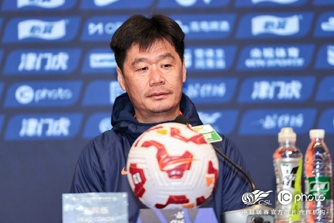  李霄鵬：希望明天比賽能打出一些新的東西，取得一個(gè)好的結(jié)果