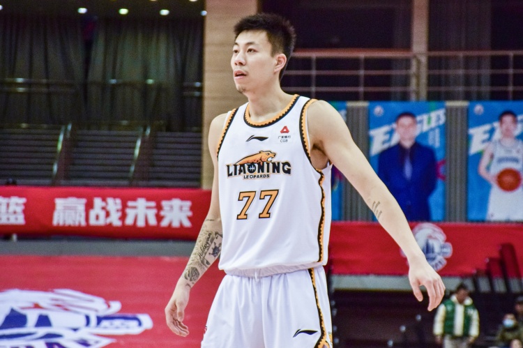  還得再調(diào)整！張鎮(zhèn)麟復(fù)出8中1拿到2分8助出現(xiàn)6失誤 正負(fù)值-34最低