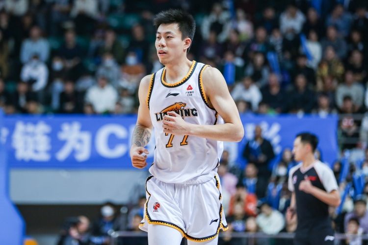  復出還要找狀態(tài)！張鎮(zhèn)麟半場6中1僅拿2分1板4助1斷
