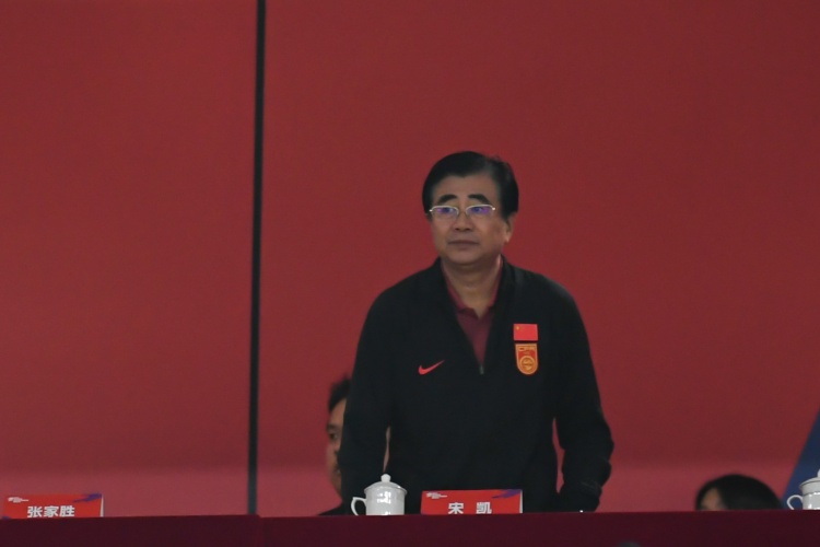  北青體育：宋凱、許基仁探班U20國(guó)青，將全程陪伴征戰(zhàn)U20亞洲杯