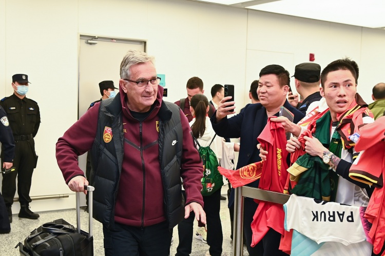  蘇媒：國足仍有爭第二希望，但真的不能再“守”下去了